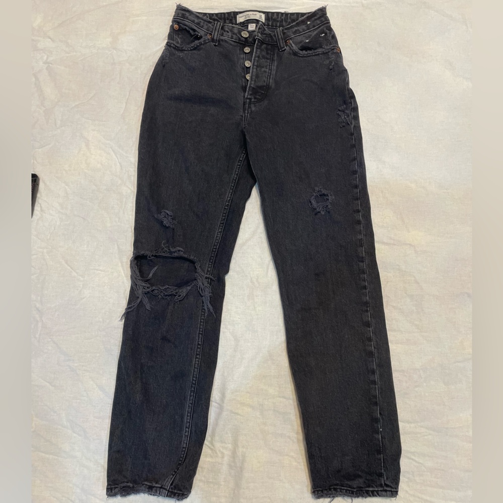 Abercrombie and Fitch The dad curve love High rise black jeans